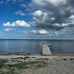Split-level With View Of Aro *