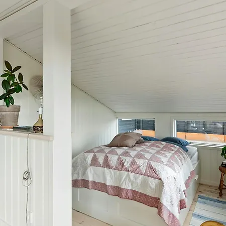 Tatil Evi Split-level With View Of Aro Haderslev